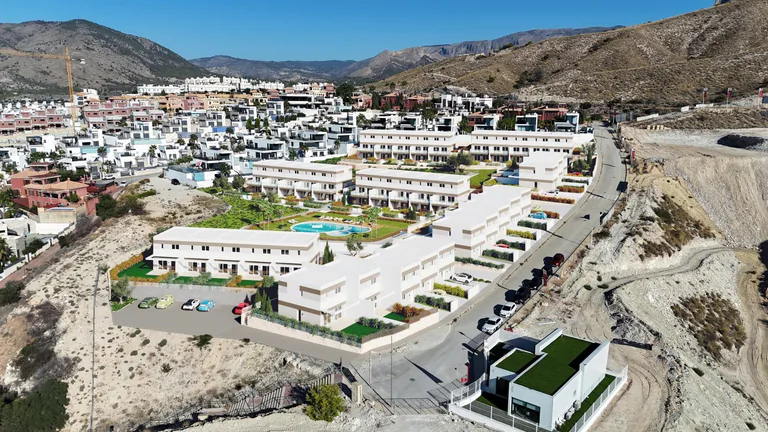 Modernas casas adosadas de 3 dormitorios en venta en Balcón de Finestrat, Costa Blanca