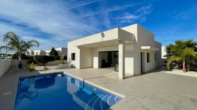 Modernas villas de nueva construcción en venta en Rafal: Costa Blanca Vivir con estilo y comodidad