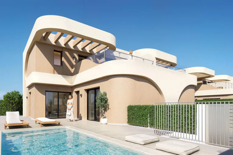 Modernas villas adosadas en Daya Nueva con diseño contemporáneo y excelentes conexiones