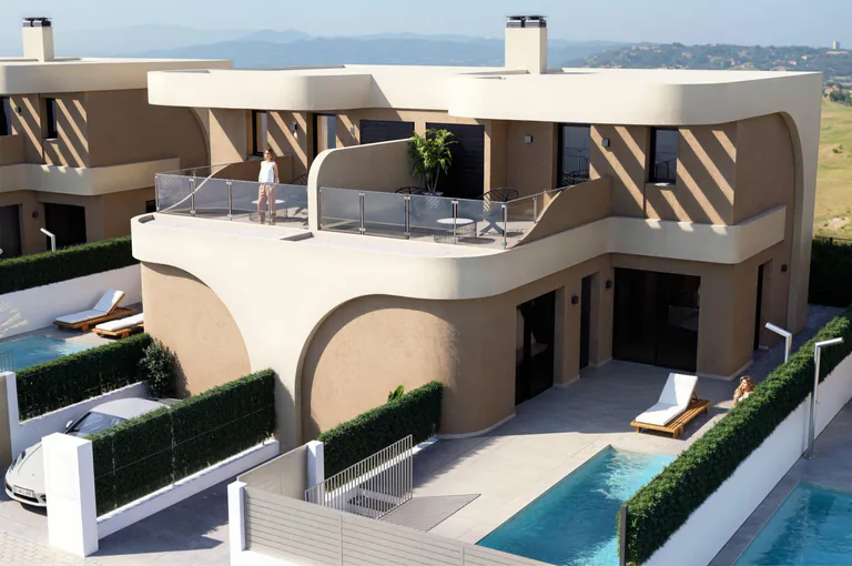 Modernas villas adosadas en Daya Nueva con diseño contemporáneo y excelentes conexiones