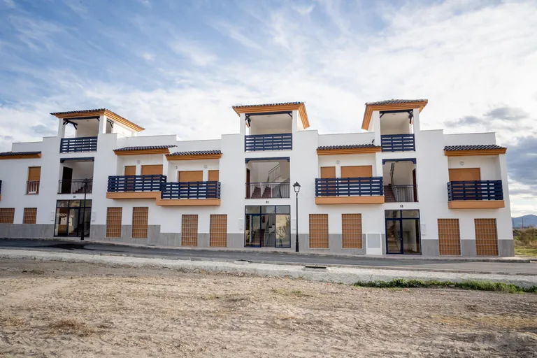 Casas tradicionales de dos dormitorios en Barrio Herrerías, Almería, con solárium y piscina comunitaria