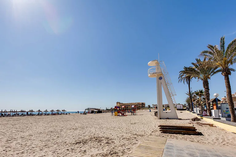 Villa en La Zenia que redefine el concepto de lujo mediterráneo