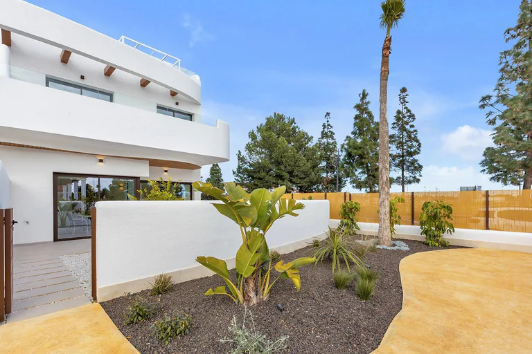 Bungaló en planta baja NV-101747 — foto 16