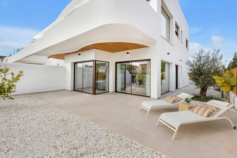 Bungaló en planta baja NV-101747 — foto 67