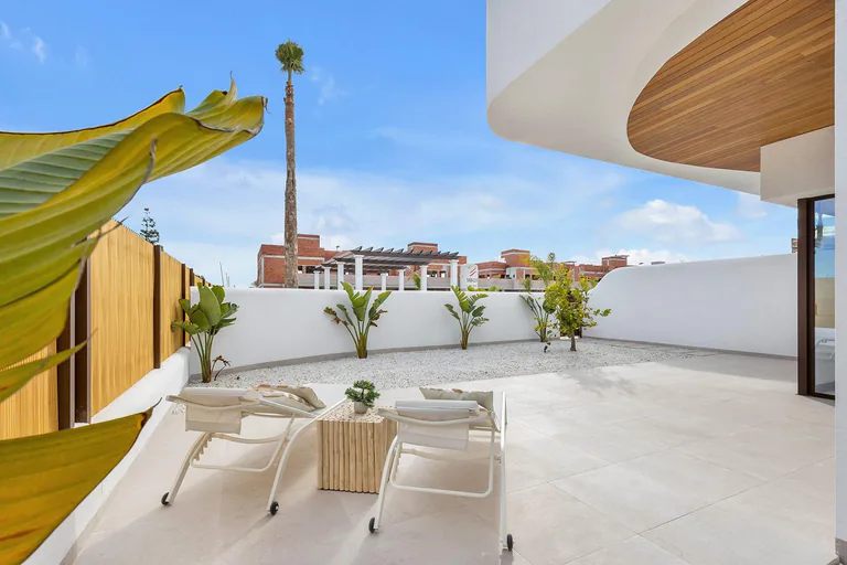 Bungaló en planta baja NV-101747 — foto 23
