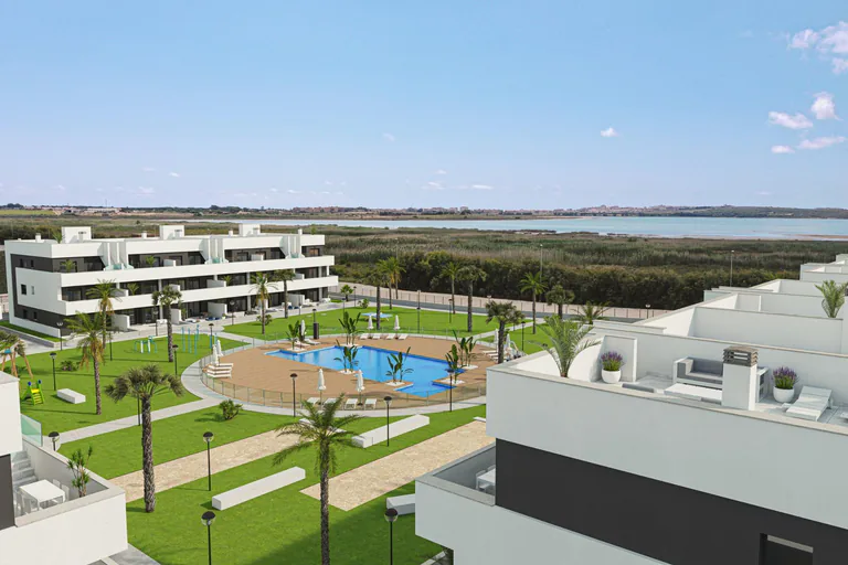 Apartamentos de nueva construcción con licencia turística y vistas a la laguna en El Raso, Guardamar del Segura