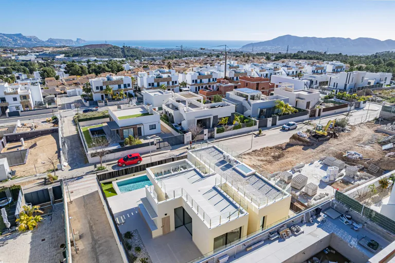 Villa nueva llave en mano con vistas al mar en La Alberca Polop