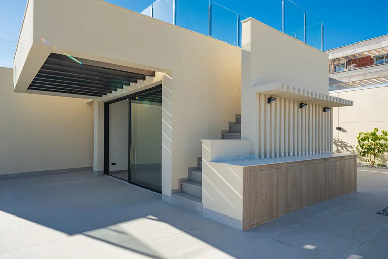 Villa nueva llave en mano con vistas al mar en La Alberca Polop