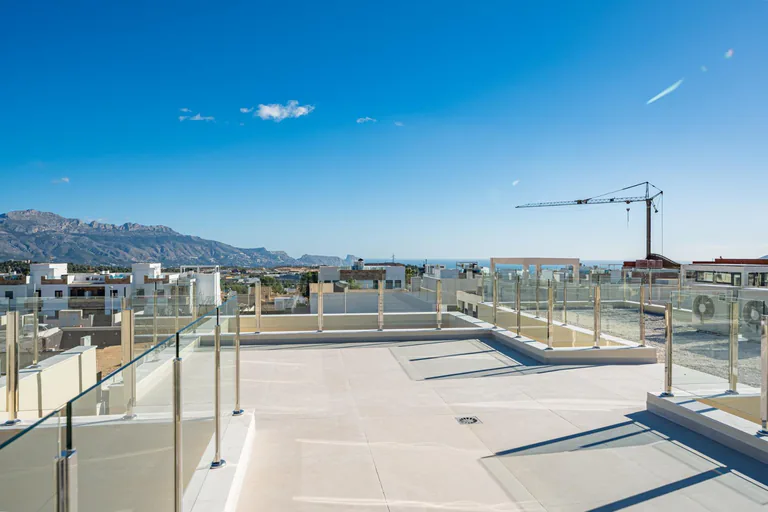Villa nueva llave en mano con vistas al mar en La Alberca Polop