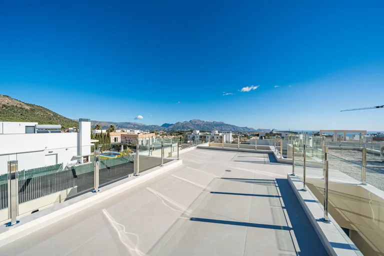 Villa nueva llave en mano con vistas al mar en La Alberca Polop