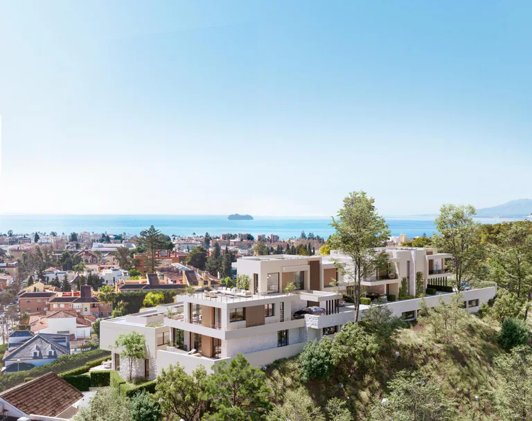 Adosados de lujo con vistas al mar en Pedregalejo (Málaga): vida costera de primer nivel