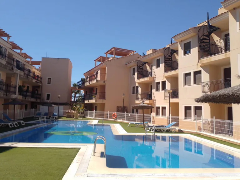 Apartamentos turísticos para inversión cerca de la playa en Águilas (Murcia)