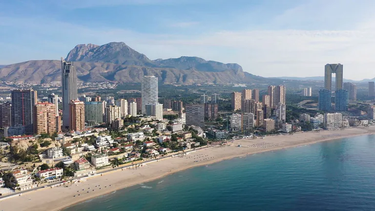 Residencial de Obra Nueva en Playa Poniente de Benidorm