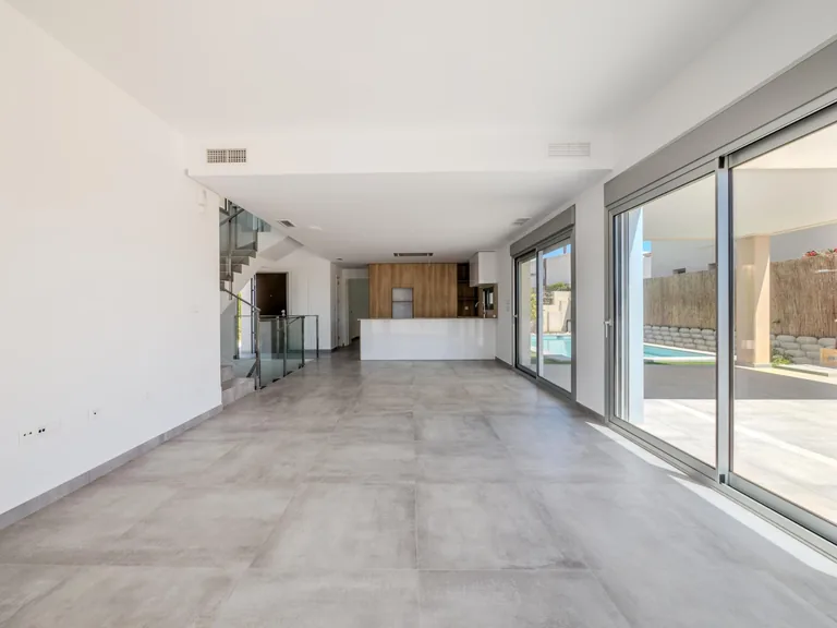 Villa NV-102309 — photo 13