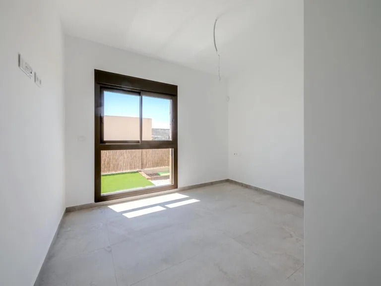 Villa NV-102310 — photo 14