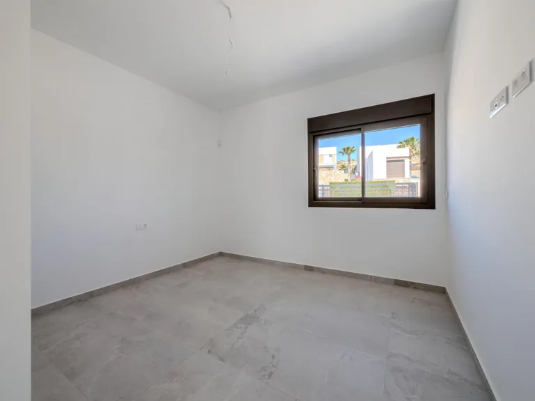 Villa NV-102310 — photo 15