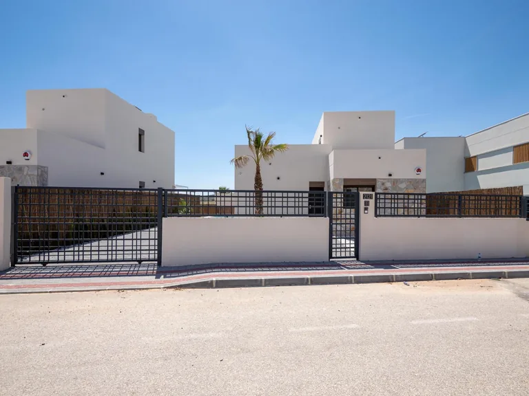 Villa NV-102310 — photo 18