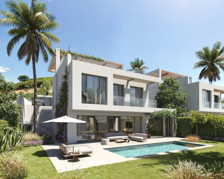 Villas de lujo de nueva construcción junto a Finca Cortesín con vistas al mar