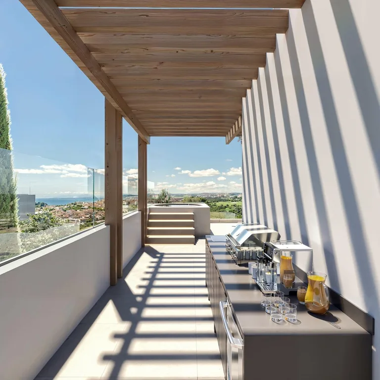 Villas de lujo de nueva construcción junto a Finca Cortesín con vistas al mar