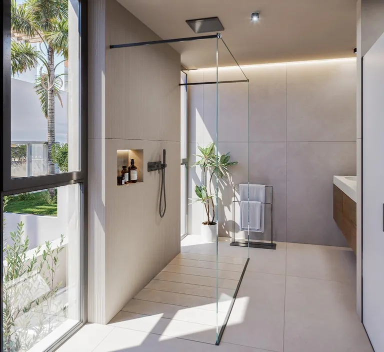 Villas de lujo de nueva construcción junto a Finca Cortesín con vistas al mar