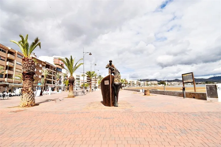 Apartamentos de nueva construcción en Puerto de Mazarrón, a solo 200 metros de la playa