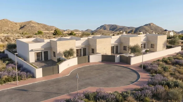 Neubauprojekt mit 4 Reihen- und Doppelhaushälften mit privatem Pool im Country Club von Mazarrón
