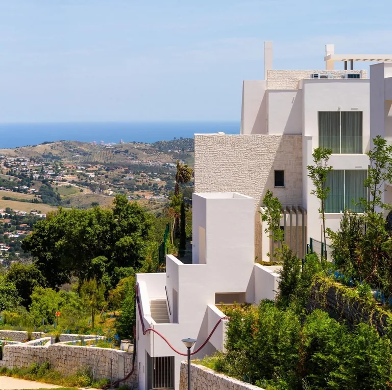 New-build Planta Baja in Ojen