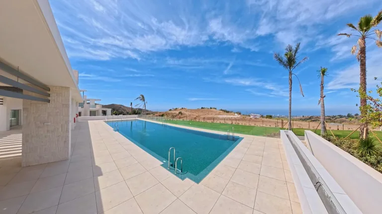 New-build Planta Baja in Ojen