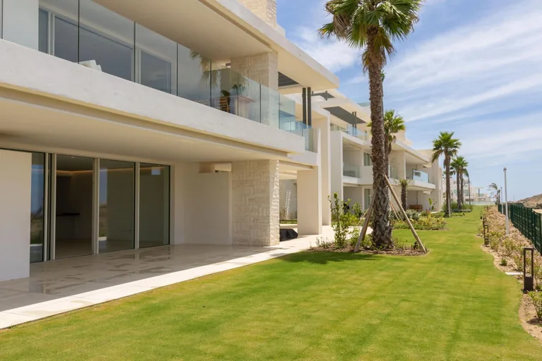 New-build Planta Baja in Ojen