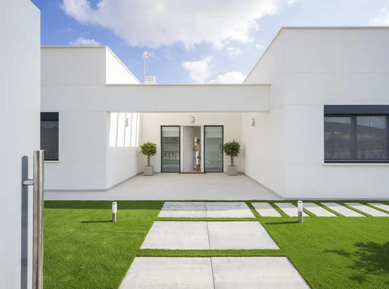 Villa de obra nueva en Baños y Mendigo