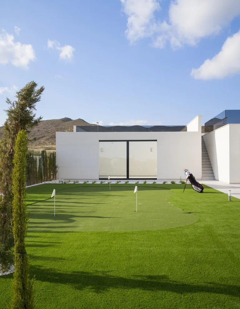 Villa de obra nueva en Baños y Mendigo